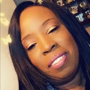 Meet your Posher, Evon